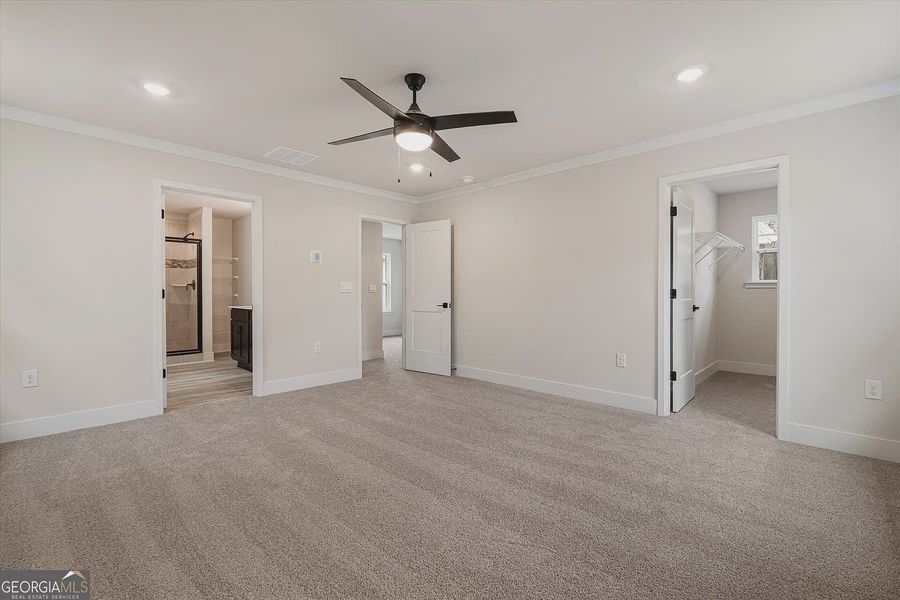 Spacious, unfurnished interior of a new home in Canterbury Villas, Carrollton (Image 20).