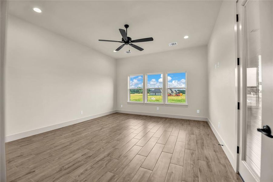 Spacious, unfurnished interior of a new home in , Decatur (Image 33).