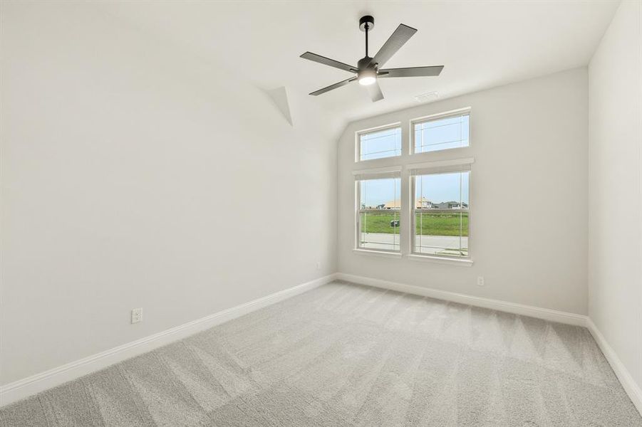 Spacious, unfurnished interior of a new home in The Retreat at North Grove 60, Waxahachie (Image 29). Spacious, unfurnished interior of a new home in The Retreat at North Grove 60, Waxahachie (Image 29).