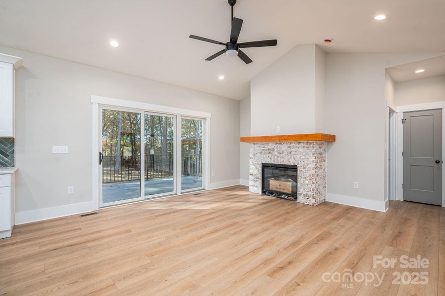 Spacious, unfurnished interior of a new home in , Newton (Image 27).