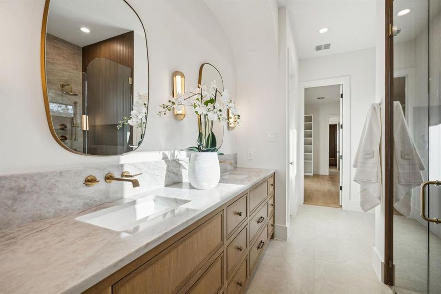 Furnished interior view inside a new home in , Dallas (Image 13).