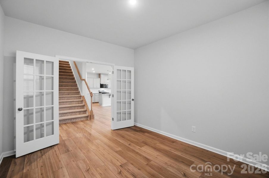 Spacious, unfurnished interior of a new home in Waxhaw Landing, Monroe (Image 39).