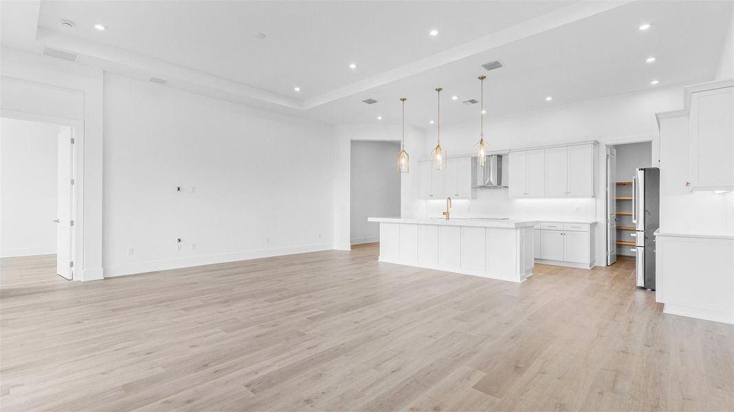 Spacious, unfurnished interior of a new home in , Port St. Lucie (Image 32).