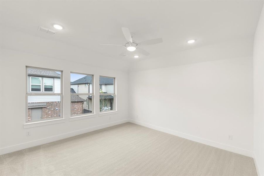 18. 1141 Amaryllis - Primary