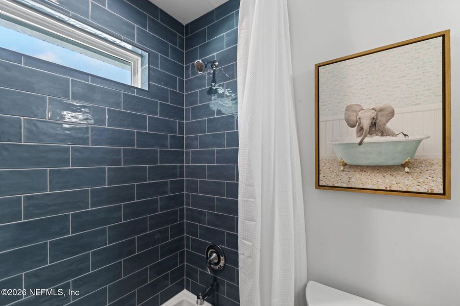 Close-up of interior finishes inside a home in , Jacksonville Beach (Image 21).