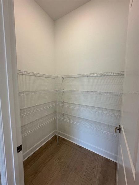 Spacious, unfurnished interior of a new home in Lakespur Wellen Park, Venice (Image 27).