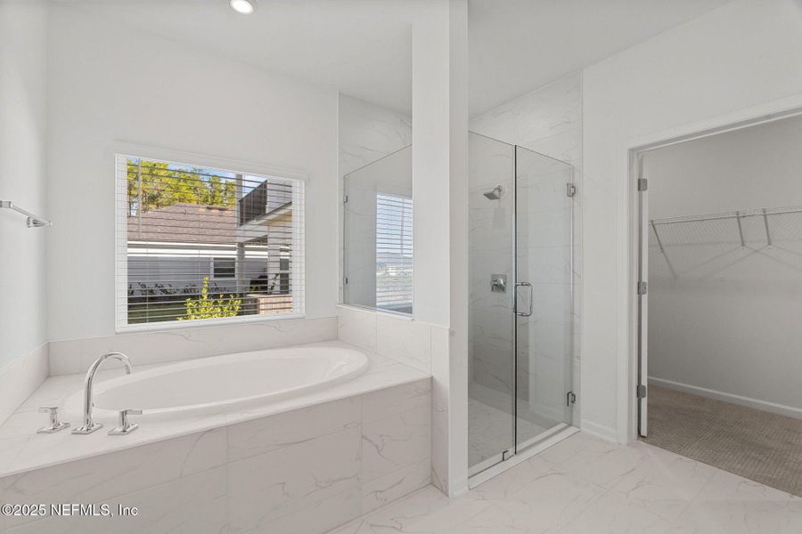 Furnished interior view inside a new home in Beacon Lake, St. Augustine (Image 7).