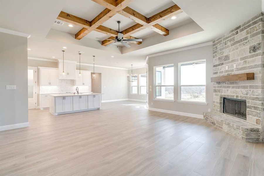 Spacious, unfurnished interior of a new home in , Weatherford (Image 22).