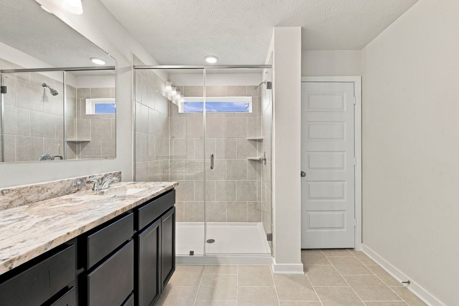 Furnished interior view inside a new home in Arrowhead Farms, Caldwell (Image 5).