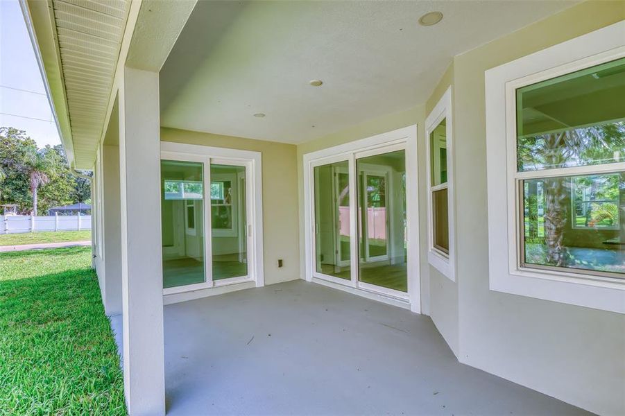 Exterior details and patio area of a home in , New Smyrna Beach (Image 4).