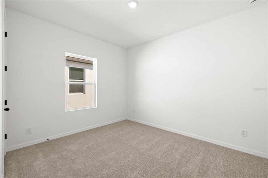 Spacious, unfurnished interior of a new home in , Kissimmee (Image 13).