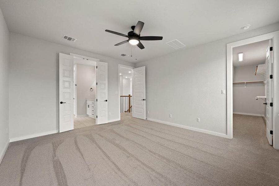 Spacious, unfurnished interior of a new home in Heritage, Dripping Springs (Image 16).