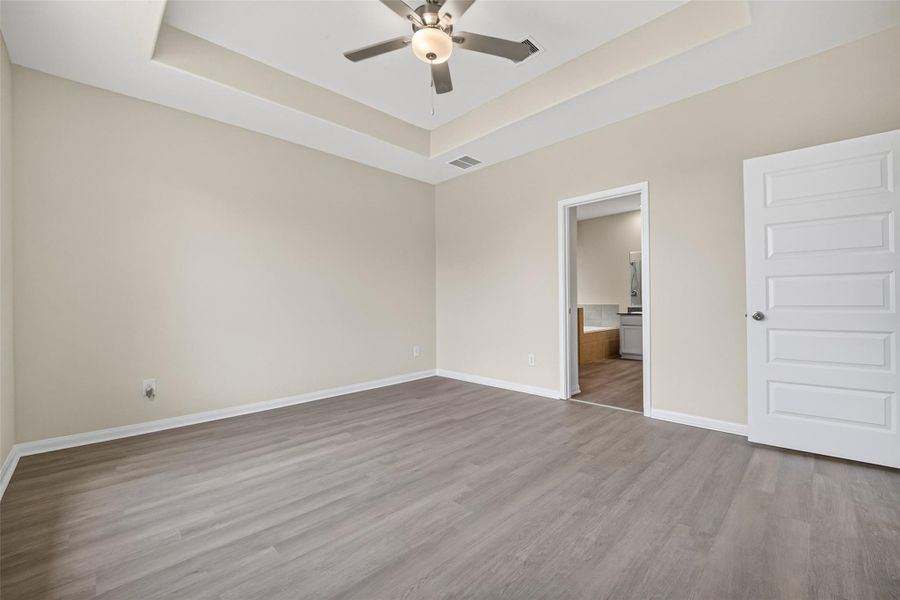 Spacious, unfurnished interior of a new home in , Montgomery (Image 46).