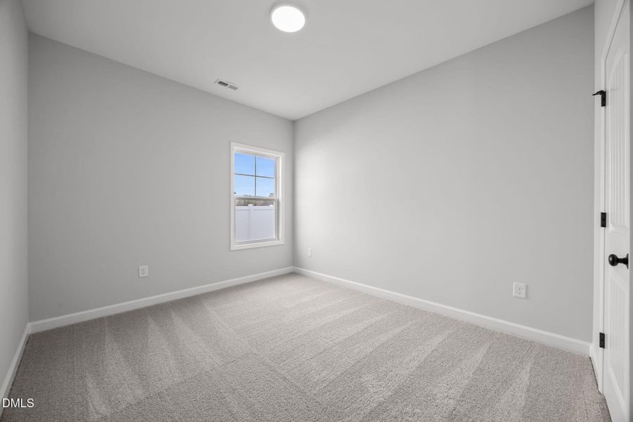 6-web-or-mls-IMG_1095 6-web-or-mls-IMG_1095