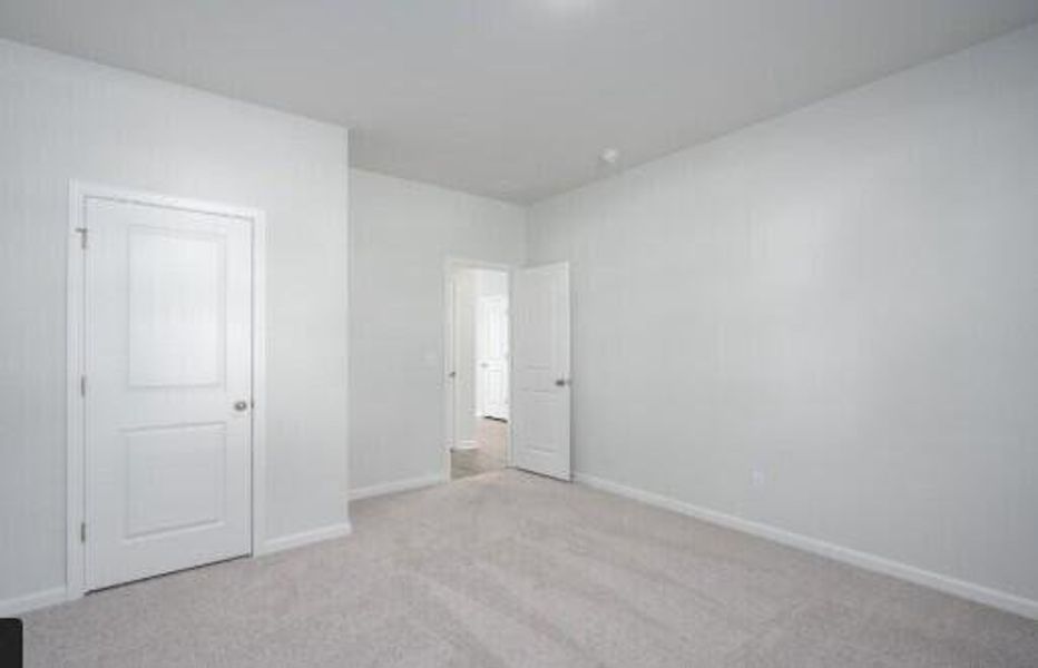 Spacious, unfurnished interior of a new home in Nexton, Summerville (Image 16).