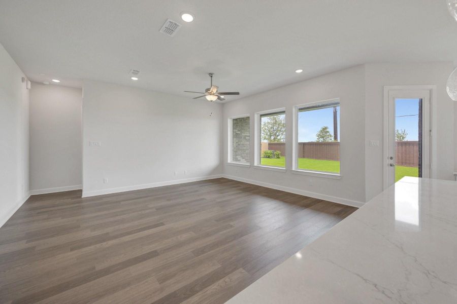 Spacious, unfurnished interior of a new home in Brookewater - Ascent Collection, Rosenberg (Image 21).