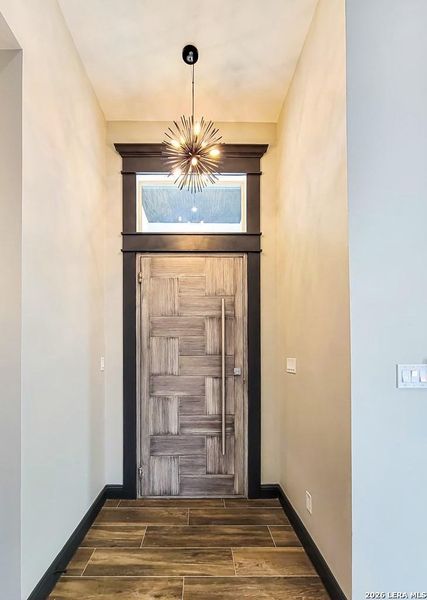 Spacious, unfurnished interior of a new home in , Eagle Pass (Image 17).