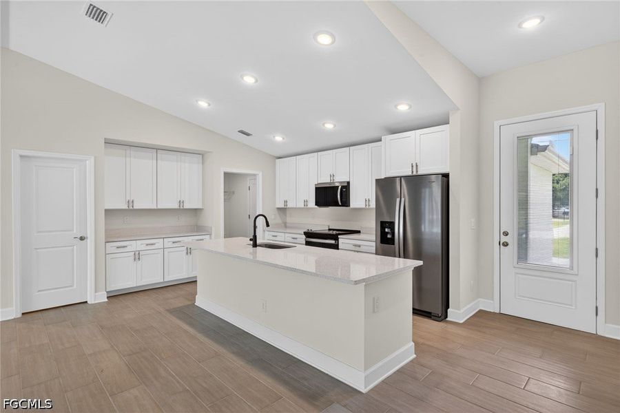 Furnished interior view inside a new home in Cape Coral, Cape Coral (Image 14).