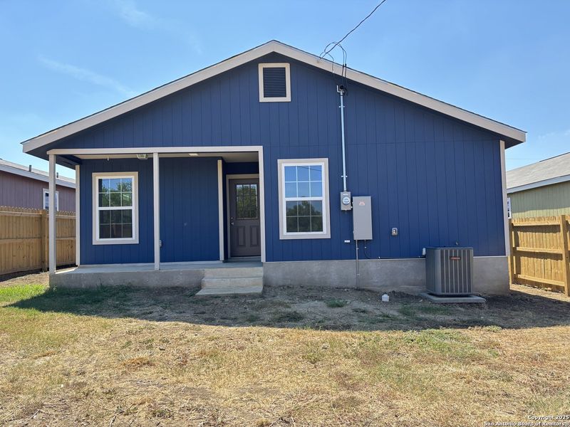 Front exterior of a new home in , Nixon, TX, highlighting curb appeal (Image 21). Front exterior of a new home in , Nixon, TX, highlighting curb appeal (Image 21).