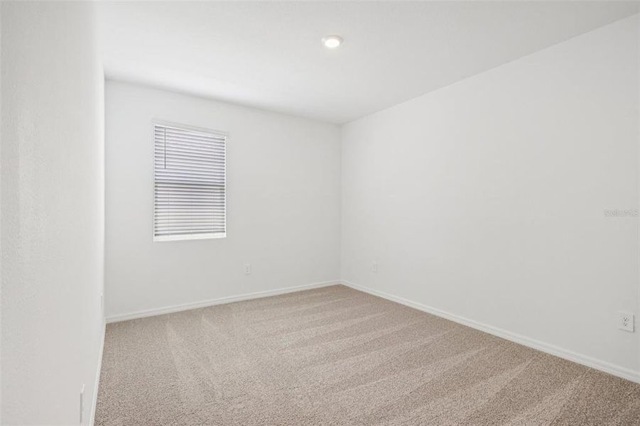 Spacious, unfurnished interior of a new home in , Lakeland (Image 24).