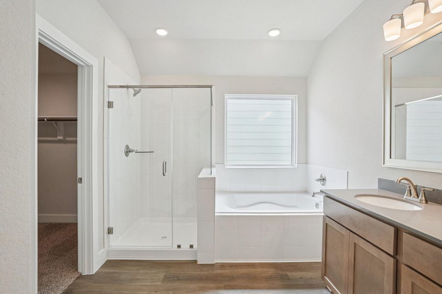 Furnished interior view inside a new home in Cay Landing, Houston (Image 7).