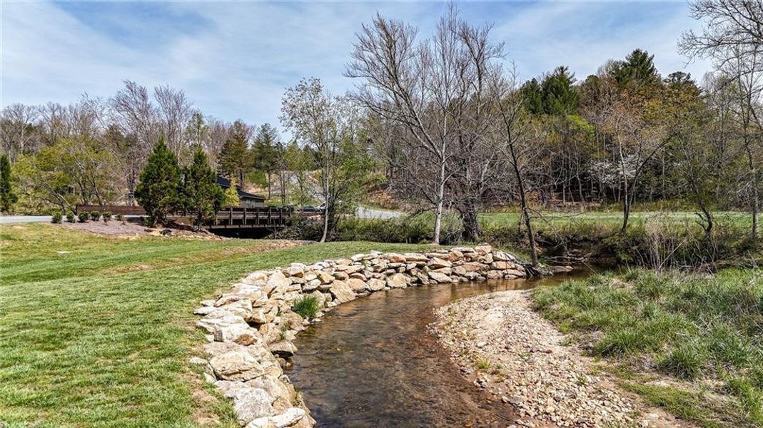 Natural landscape and outdoor views near in Morganton (Image 46). Natural landscape and outdoor views near in Morganton (Image 46).