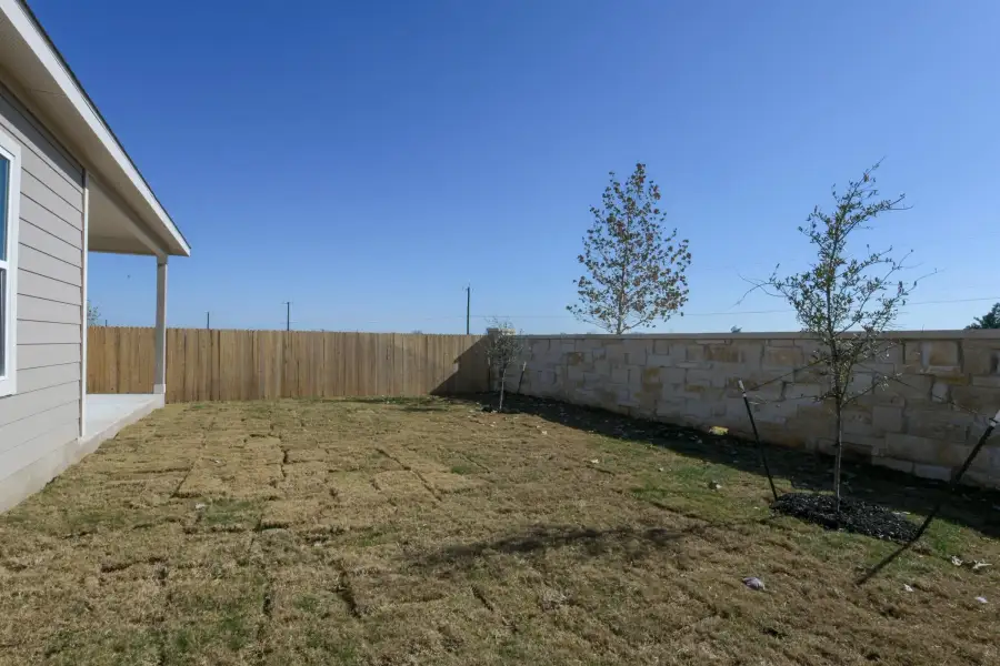 Representative exterior details of a home built from the Hadley by Ashton Woods in Saddlebrook Ranch, Schertz (Image 4).
