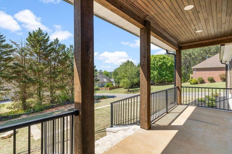 Exterior details and patio area of a home in , Rome (Image 19).