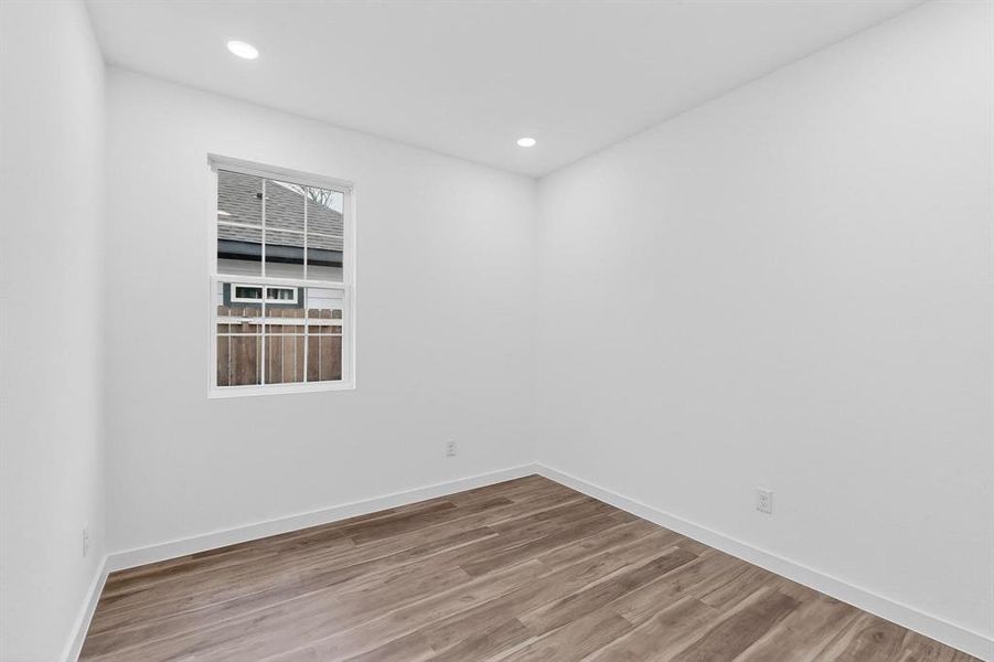 Spacious, unfurnished interior of a new home in , Dallas (Image 12).