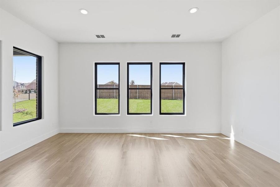 Spacious, unfurnished interior of a new home in , McKinney (Image 25).