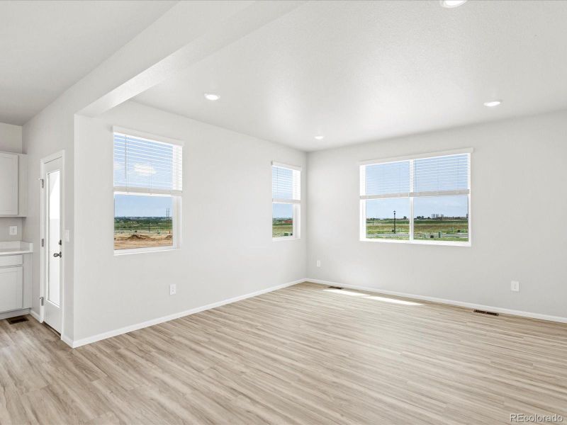 Spacious, unfurnished interior of a new home in Lake Bluff, Greeley (Image 26). Spacious, unfurnished interior of a new home in Lake Bluff, Greeley (Image 26).