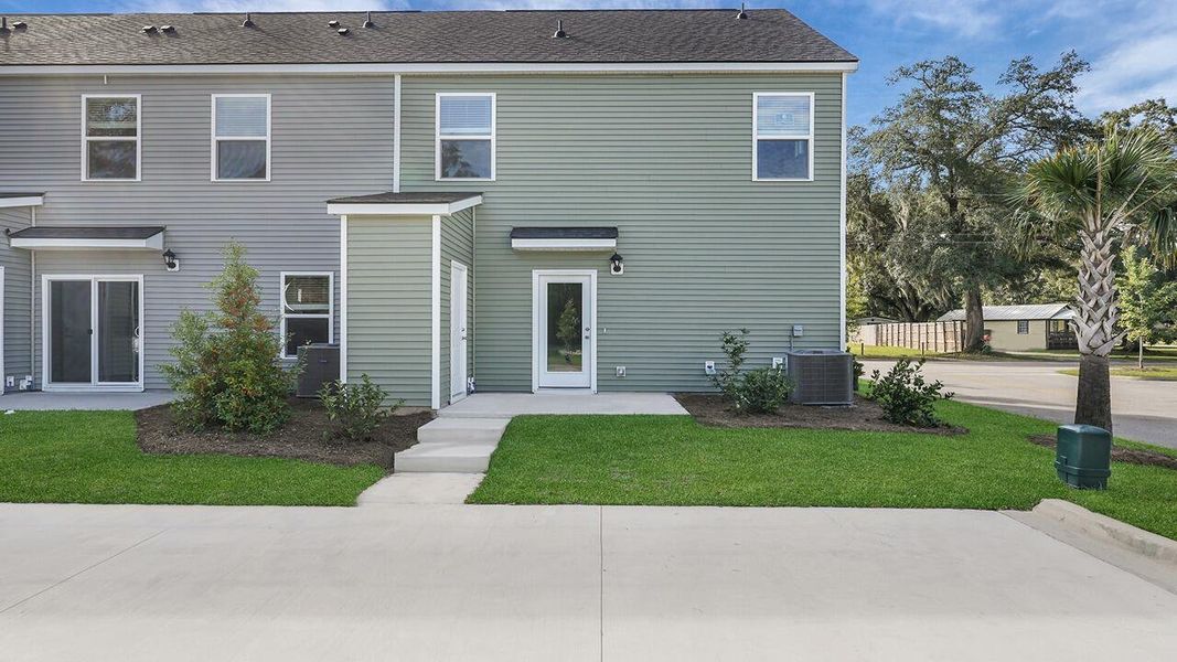 Exterior details and patio area of a home in Garbon Fields, Summerville (Image 4).