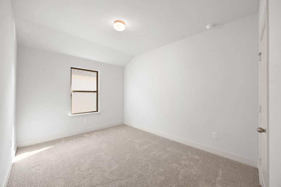 Spacious, unfurnished interior of a new home in Nolina, Georgetown (Image 28).