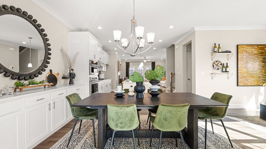 5110 Bentley Dining 3of5 F2 Base1