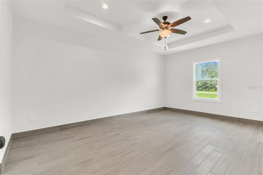 Spacious, unfurnished interior of a new home in , Kissimmee (Image 19).