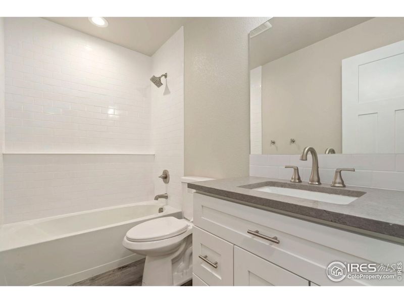 Shared bath for bedrooms 2 and 3