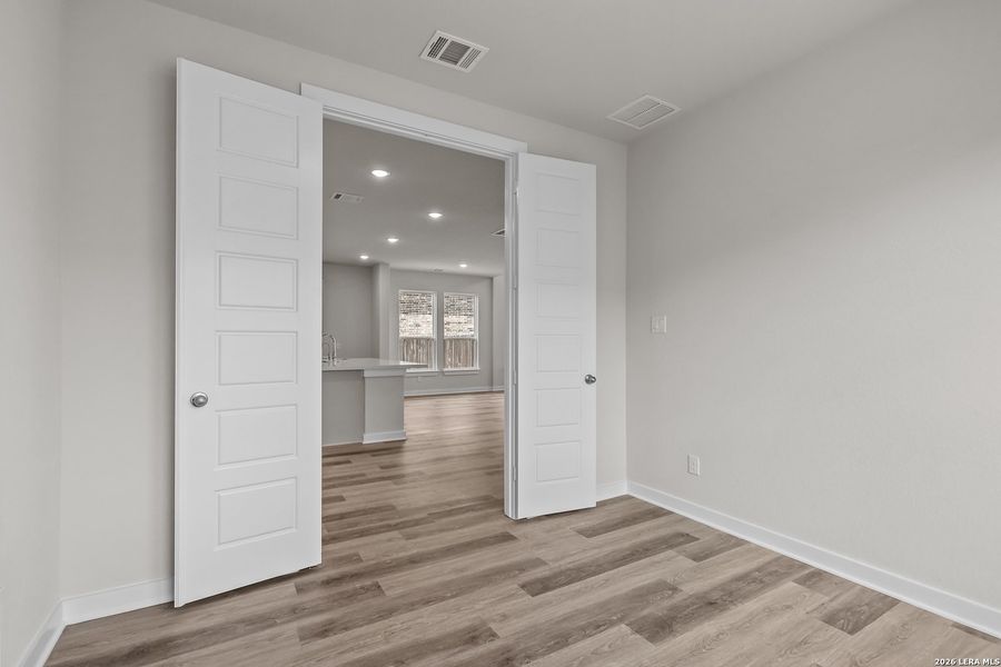 Spacious, unfurnished interior of a new home in Ladera, San Antonio (Image 27). Spacious, unfurnished interior of a new home in Ladera, San Antonio (Image 27).