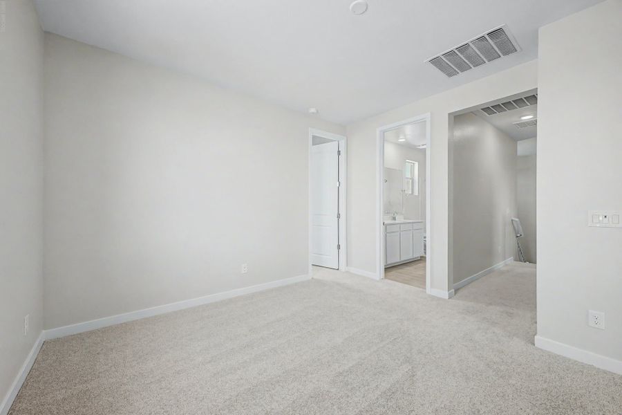 Spacious, unfurnished interior of a new home in Wildera, San Tan Valley (Image 10). Spacious, unfurnished interior of a new home in Wildera, San Tan Valley (Image 10).