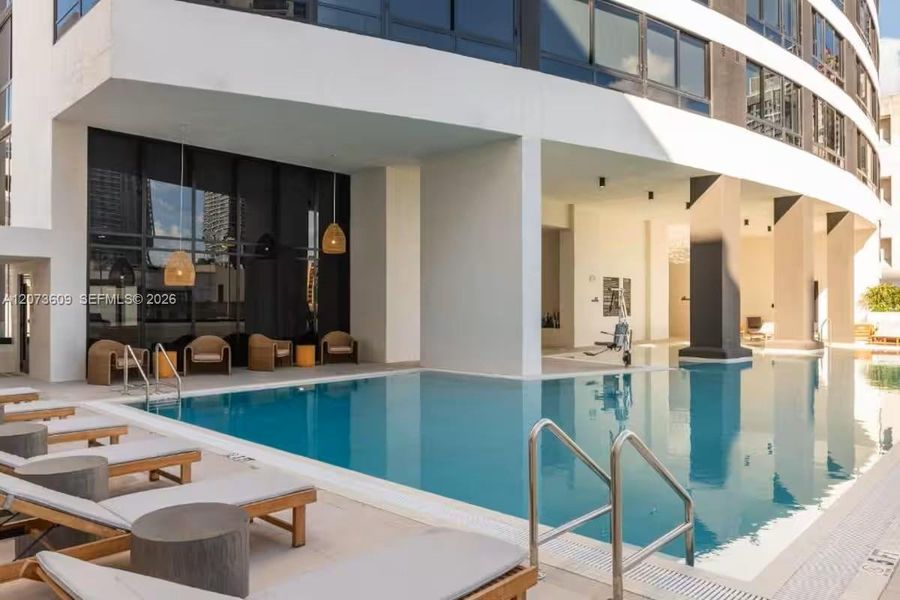 Condo located in Miami, FL showcasing its design and architecture (Image 2). Condo located in Miami, FL showcasing its design and architecture (Image 2).