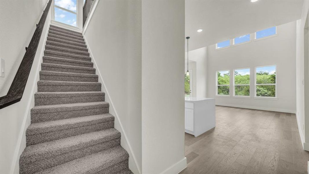 Spacious, unfurnished interior of a new home in Freeman Ranch, Weatherford (Image 32).