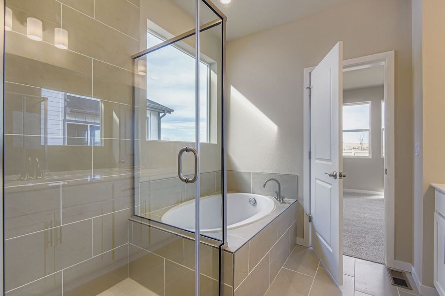 4br New Home in Parker, CO.  - Slide 51