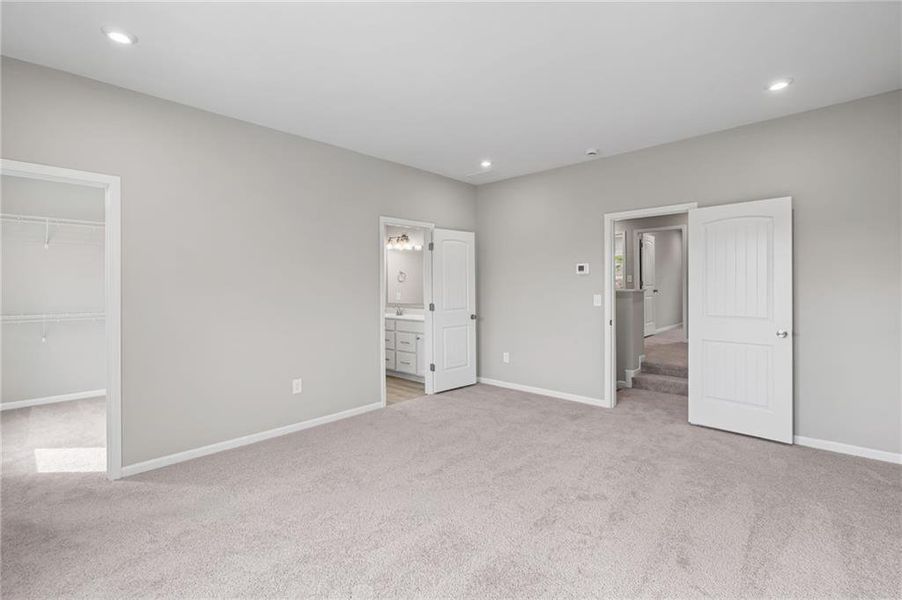 Spacious, unfurnished interior of a new home in Villas at Gold Creek, Dawsonville (Image 30).