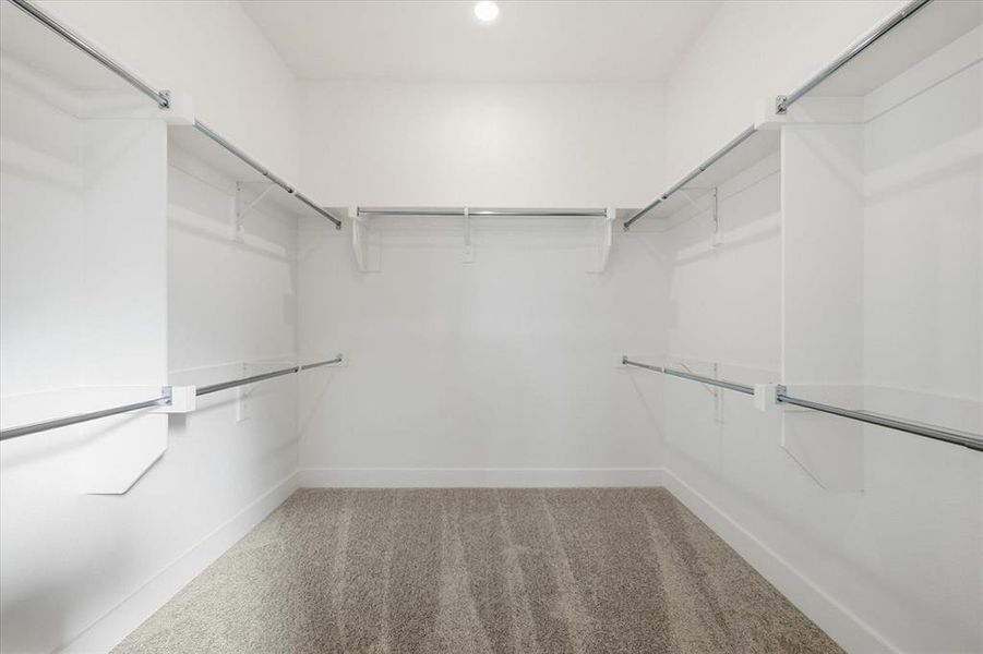 Spacious, unfurnished interior of a new home in Cambridge Crossing, Celina (Image 25).