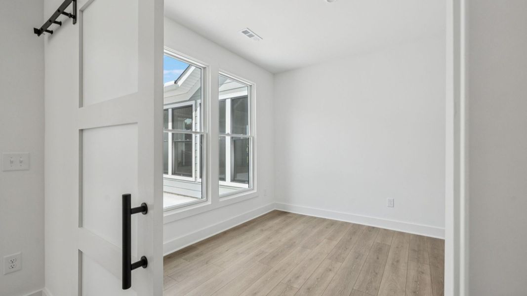 Spacious, unfurnished interior of a new home in The Courtyards at Stewarts Creek, Smyrna (Image 45).