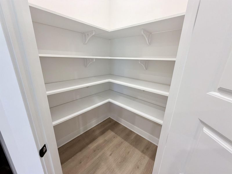Spacious, unfurnished interior of a new home in Lockwood, Collierville (Image 13).