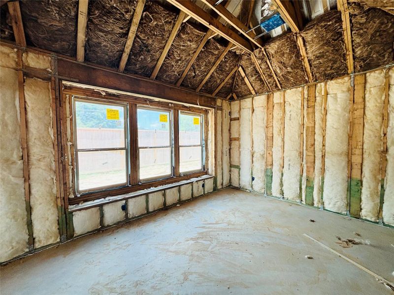 Spacious Primary Bedroom!