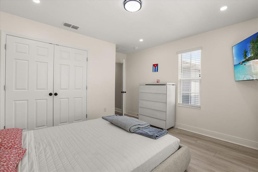 Furnished interior view inside a new home in Bargrove Estates, Mount Dora (Image 38). Furnished interior view inside a new home in Bargrove Estates, Mount Dora (Image 38).