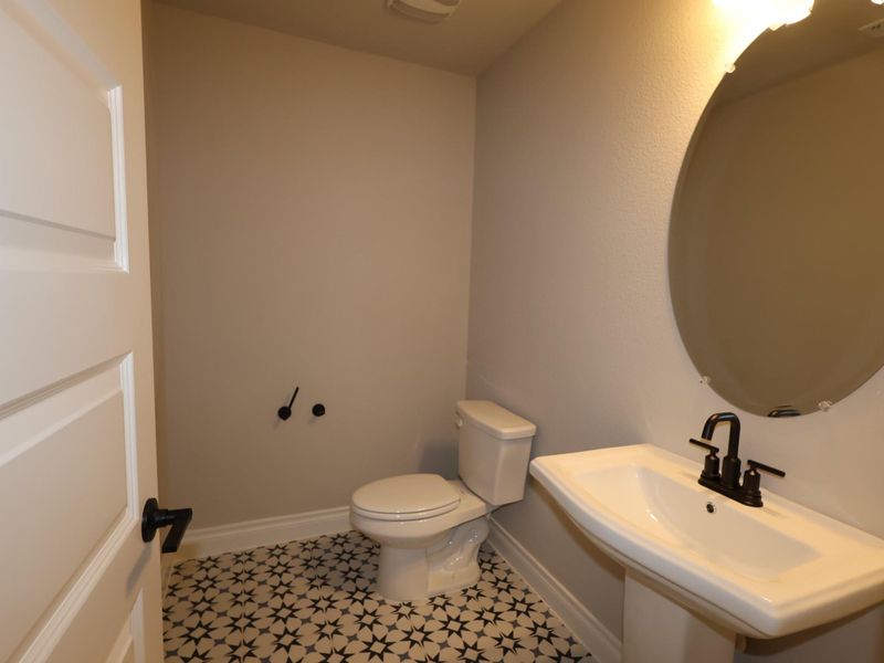 Furnished interior view inside a new home in Edgewood, Leander (Image 10). Furnished interior view inside a new home in Edgewood, Leander (Image 10).