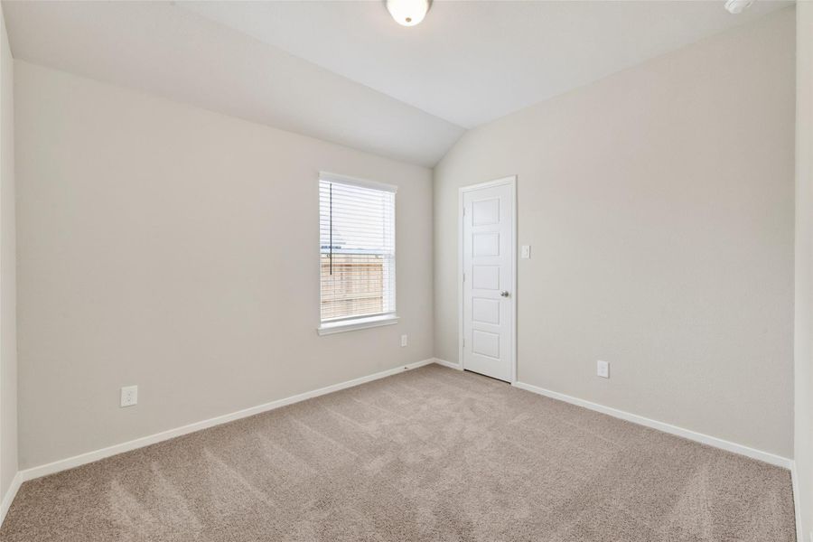 Spacious, unfurnished interior of a new home in Sunterra, Katy (Image 37).
