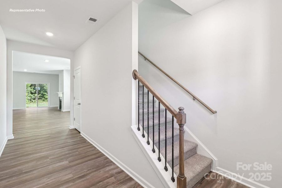 Spacious, unfurnished interior of a new home in Stanton, Richburg (Image 30).